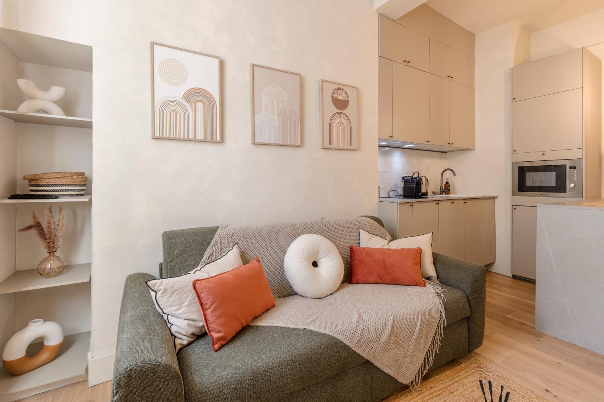 Hypercentre - Le Balcon Des Pyrenees Apartment Pau Luaran gambar